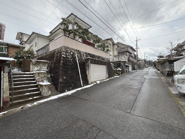売土地　相田３丁目の前面道路含む現地写真