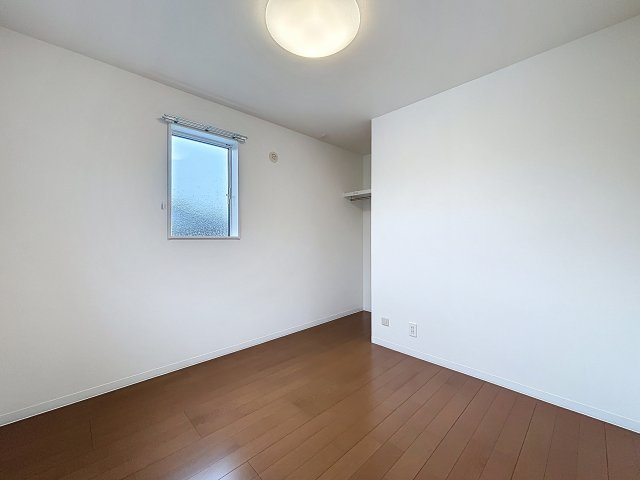 『帰りは電車で帰るよ』の洋室