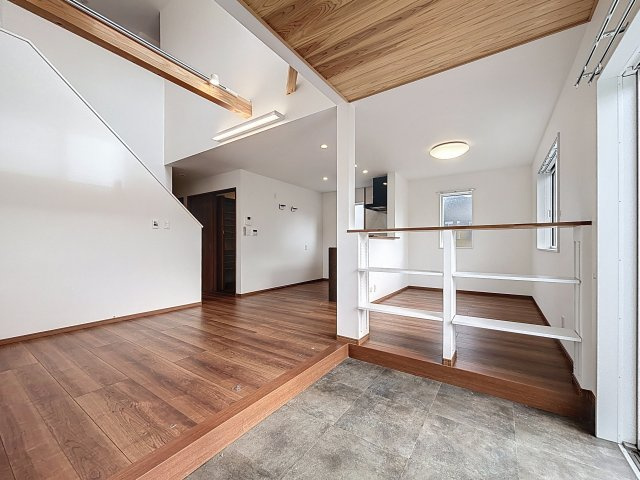 『帰りは電車で帰るよ』の居間・リビング|家族が集まるリビング＾＾