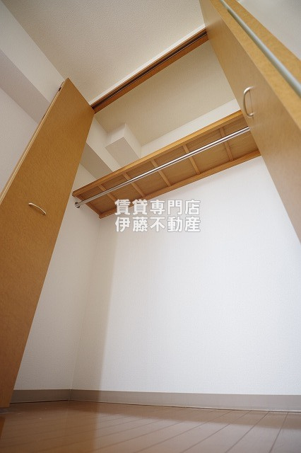 ルミナス城見の収納