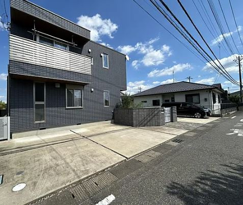 【中古】鶴ヶ島市新町4丁目築浅中古住宅の外観|敷地76坪のゆとりある物件です！
陽当り良好！太陽光発電システム搭載です☆
