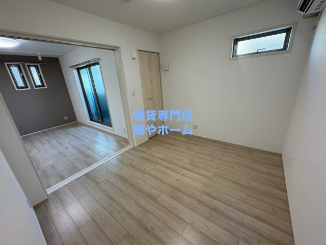 フジパレス帝塚山Ⅱ番館の居間・リビング|こちらの居間で趣味の時間をお楽しみください