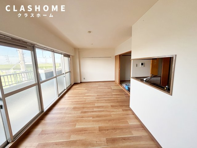 サントヴィラージュ　　刈谷市近郊の賃貸はクラスホーム刈谷店の居間・リビング