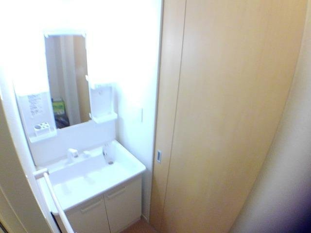 ラ・プランタンの洗面所|使いやすい洗面所です