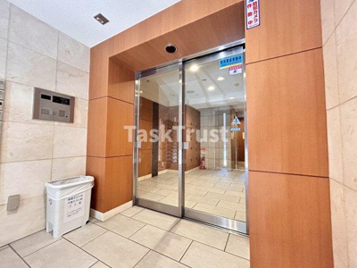 【エントランス】 | ジュネーゼグラン天満