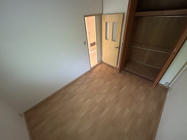 パレス朝霧ケ丘の洋室