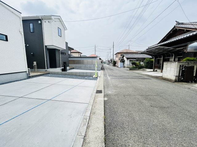新築　前橋市南町二丁目24-1期　LINAGE　1号棟の前面道路含む現地写真|現地写真　前面道路　幅員約6.0ｍ