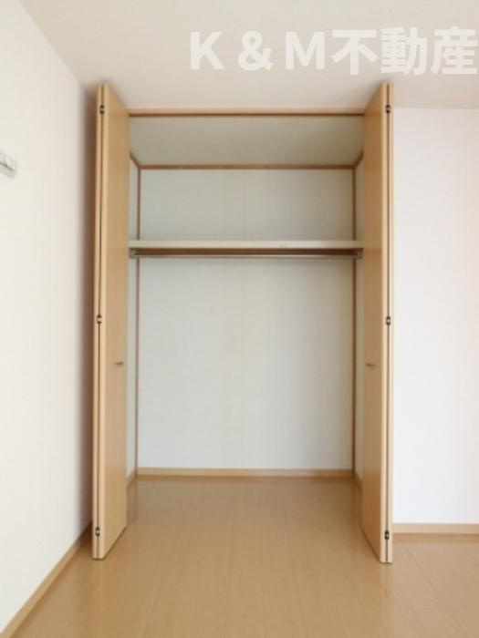 ヴィルヌープⅡの収納|たっぷりとした収納スペースです
反転タイプ