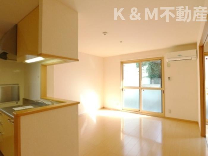 ヴィルヌープⅡの居間・リビング|ゆったり過ごせる居間です
反転タイプ