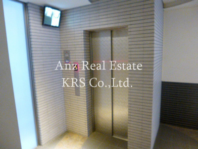 【その他共用部分】 | ファヴール南堀江 | エレベーターにはモニターがついており、安心です♪