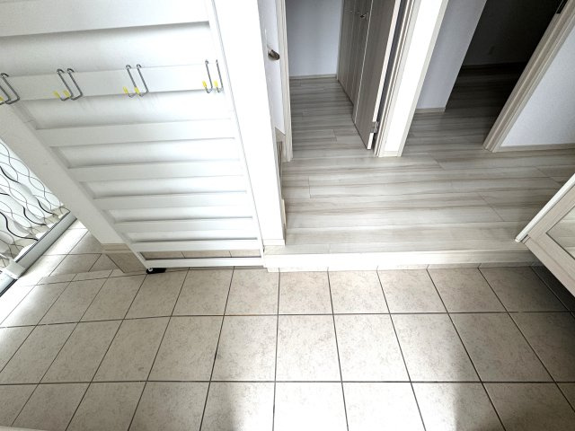 東区東中島3丁目　中古戸建の玄関