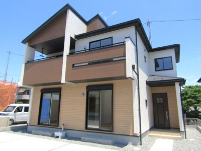 【外観】 | ブルーミングガーデン甲府市中小河原町　1号棟 | 外観もきれいです