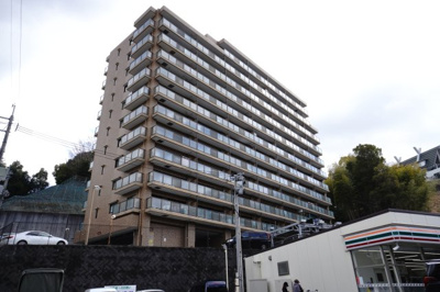 【外観】 |  【上質リノベ】ダイアパレスパークサイド府中 | 現地（2025年2月13日10：00頃）撮影