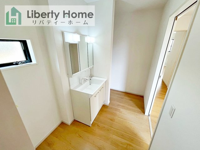 水戸市見川21期　新築戸建　2号棟の脱衣所