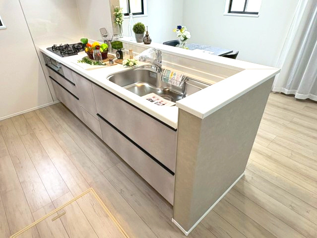 三木市志染町西自由が丘２丁目のキッチン