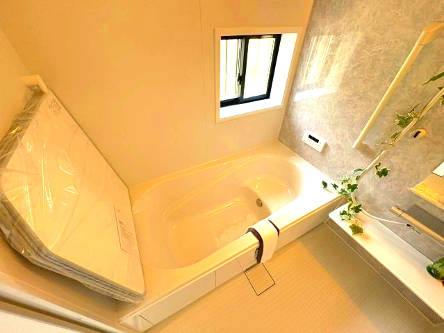 三木市志染町西自由が丘２丁目の浴室