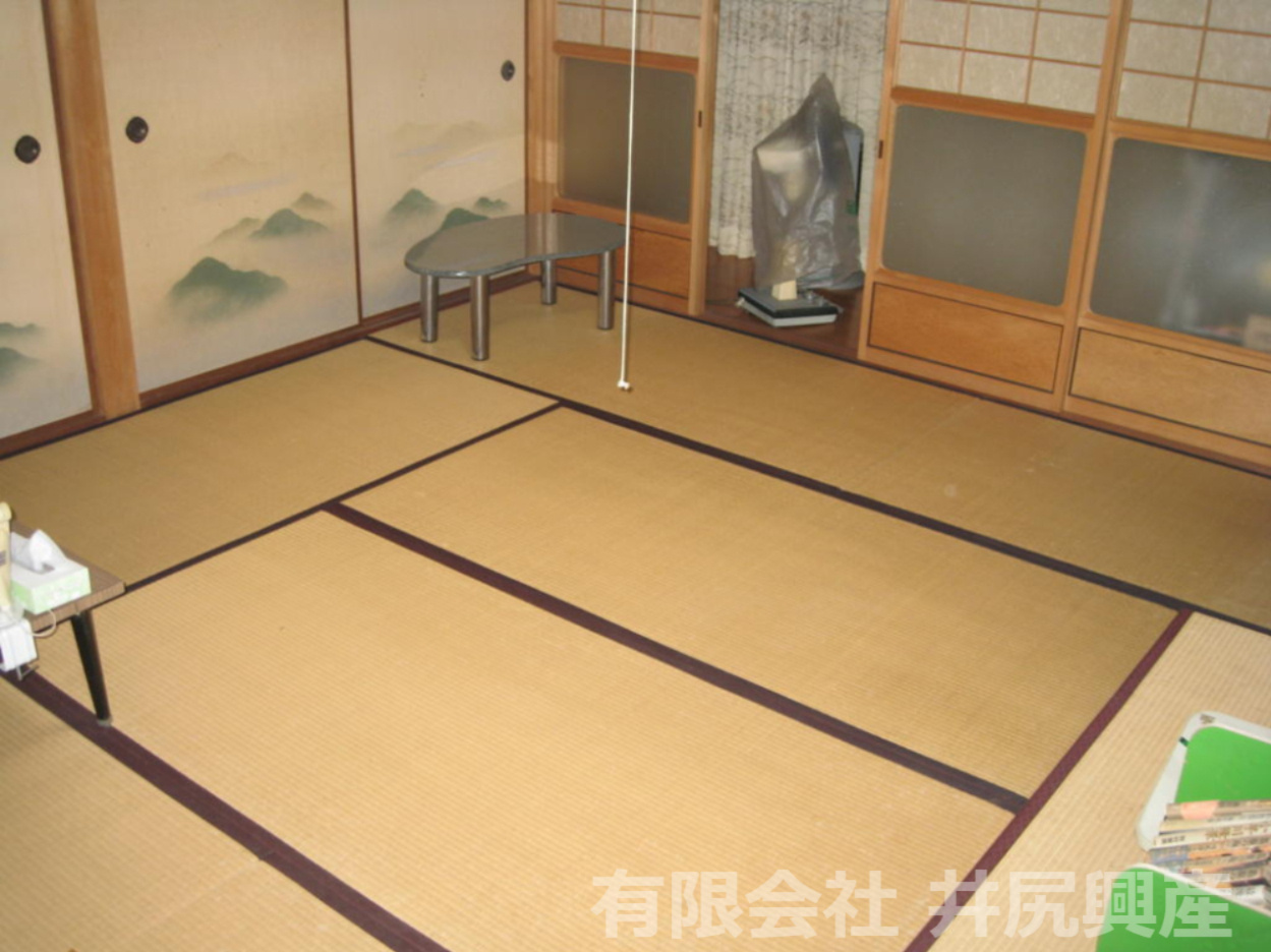 紀の川市長田中 中古戸建の和室