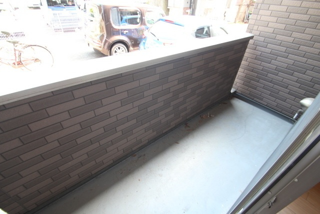 ＣＤ　ｃｒｙｓｔａｌ　Ⅰのバルコニー|バルコニーからの眺めを楽しみながら食事をしませんか