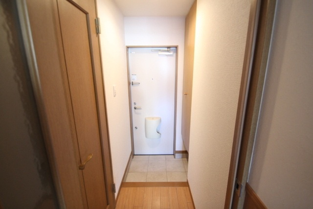 ＣＤ　ｃｒｙｓｔａｌ　Ⅰの玄関|きれいな玄関です