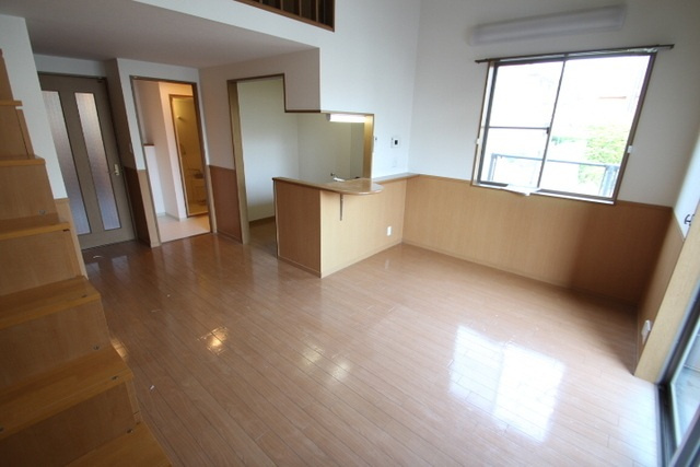 ＣＤ　ｃｒｙｓｔａｌ　Ⅰの居間・リビング|使いやすいリビングです