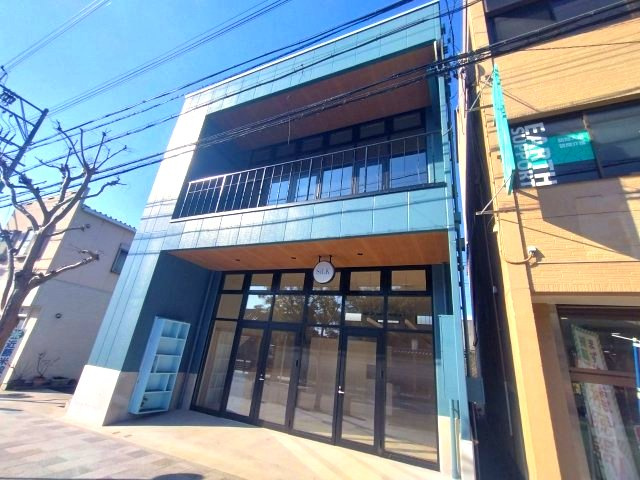 明大寺西郷中　貸店舗の外観