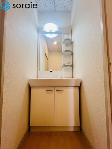 川越市砂新田1丁目　中古戸建の独立洗面台