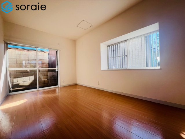 川越市砂新田1丁目　中古戸建の洋室