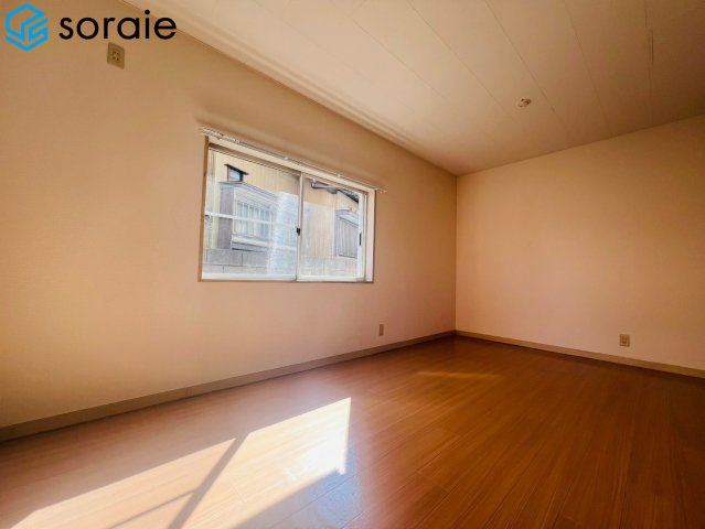 川越市砂新田1丁目　中古戸建の洋室