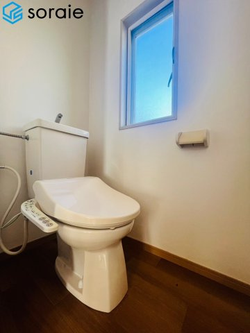 川越市砂新田1丁目　中古戸建のトイレ