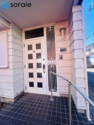 川越市砂新田1丁目　中古戸建の玄関