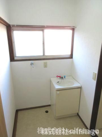 板橋区清水町の一戸建ての洗面所