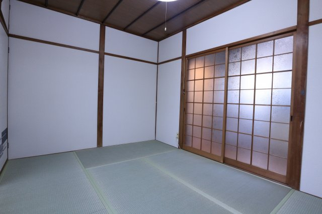 山手７丁目戸建の居間・リビング