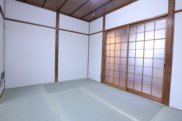 山手７丁目戸建の居間・リビング