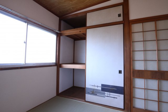 山手７丁目戸建の収納