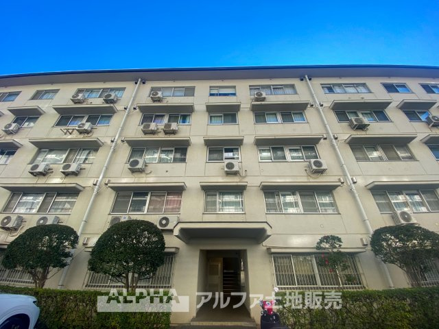 つつじが丘ハイム C棟の外観