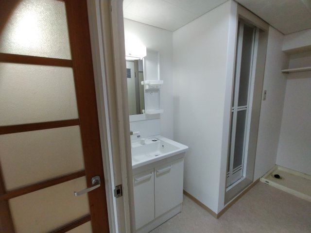 労住協第21ビル　西宝町ニューマンションの洗面所