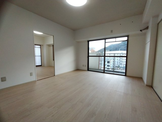 労住協第21ビル　西宝町ニューマンションの居間・リビング