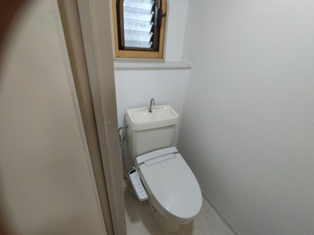 労住協第21ビル　西宝町ニューマンションのトイレ