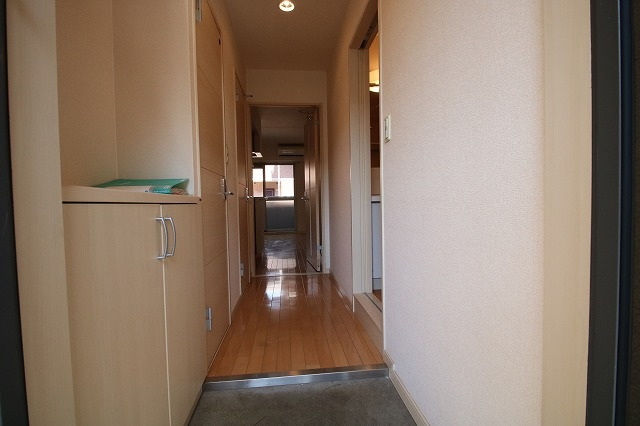 ヴィランス大塚Ⅱの玄関|落ち着いた玄関です