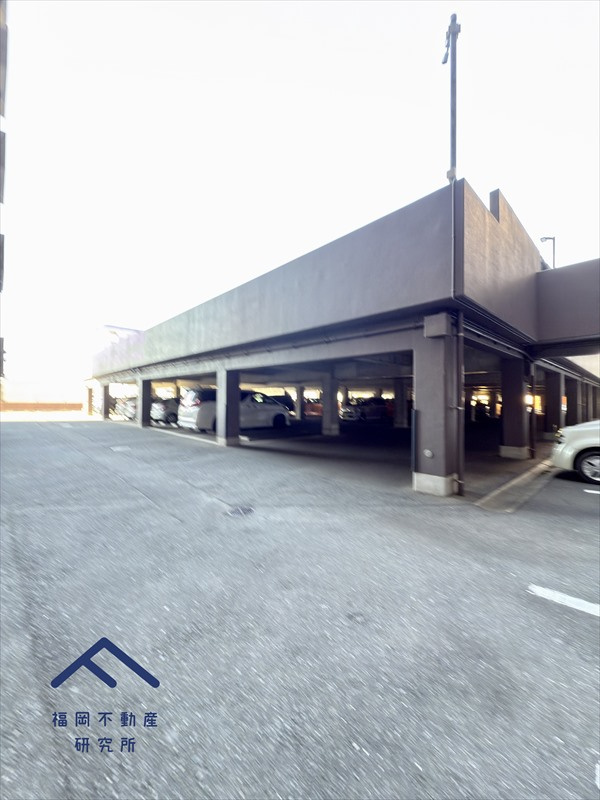 コアマンションルネス空港東の駐車場|敷地内平置き駐車場確保可能です