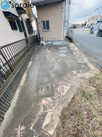 川越市大字下松原　中古戸建の駐車場