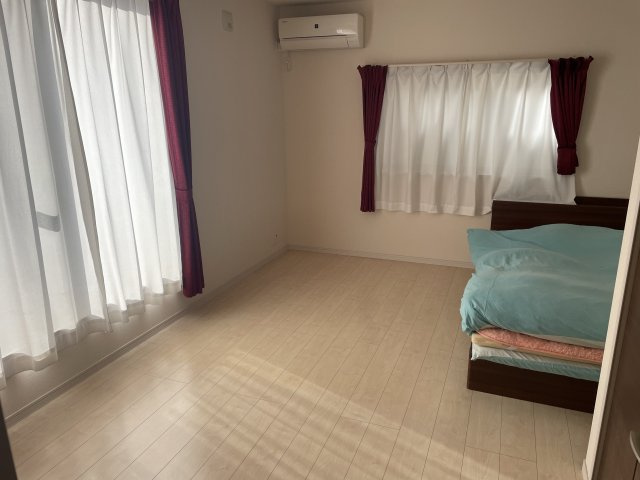 愛知県半田市庚申町２丁目 中古戸建の洋室|個人の部屋や寝室として使える洋室です