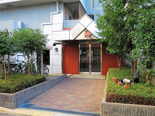 コートビュータワーのエントランス