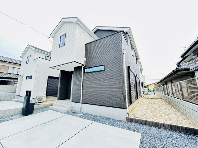 新築　前橋市南町二丁目24-1期　LINAGE　3号棟の外観|現地写真　2025年7月完成しました！ご内覧等、お気軽にお問合せください♪　
