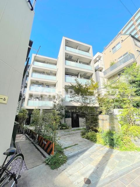 HEBEL MAISON　四谷の外観