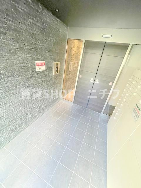 HEBEL MAISON　四谷のロビー