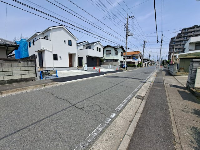 新築　前橋市南町二丁目24-1期　LINAGE　4号棟の前面道路含む現地写真|現地写真　前面道路　幅員約9.98ｍ
