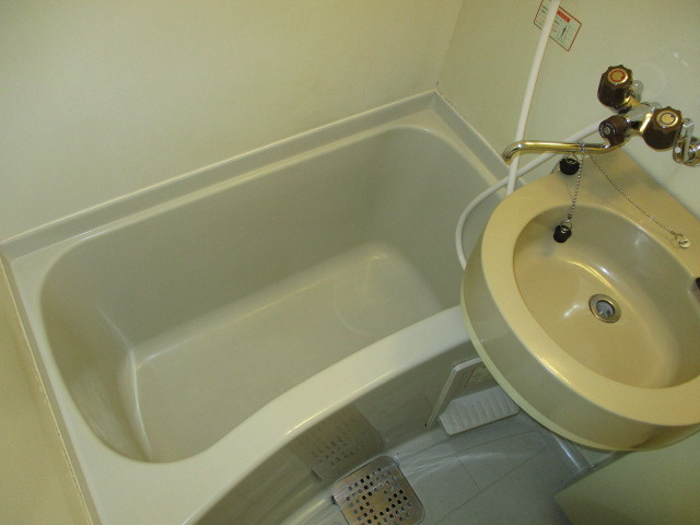 お風呂に浸かって疲れを癒してくださいね