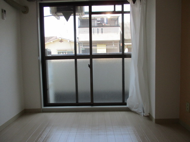 フローリングのお部屋です