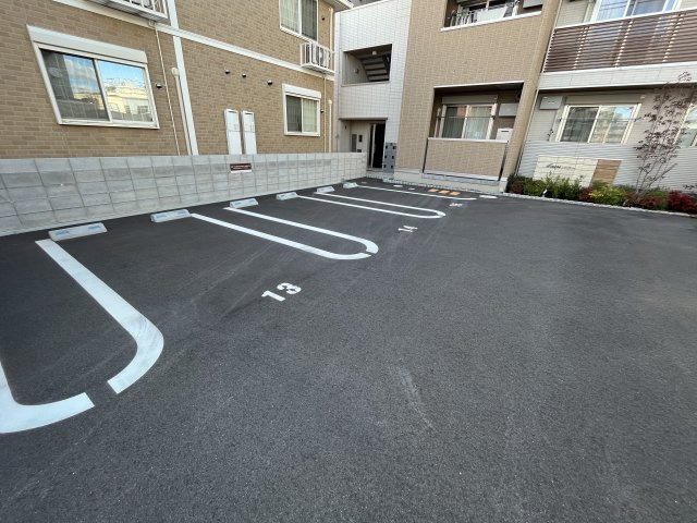 【駐車場】イルクオーレ 
